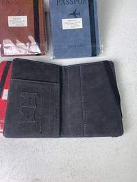 Porte-Passeport en Cuir avec Protection RFID – Élégance, Sécurité & Organisation de Voyage