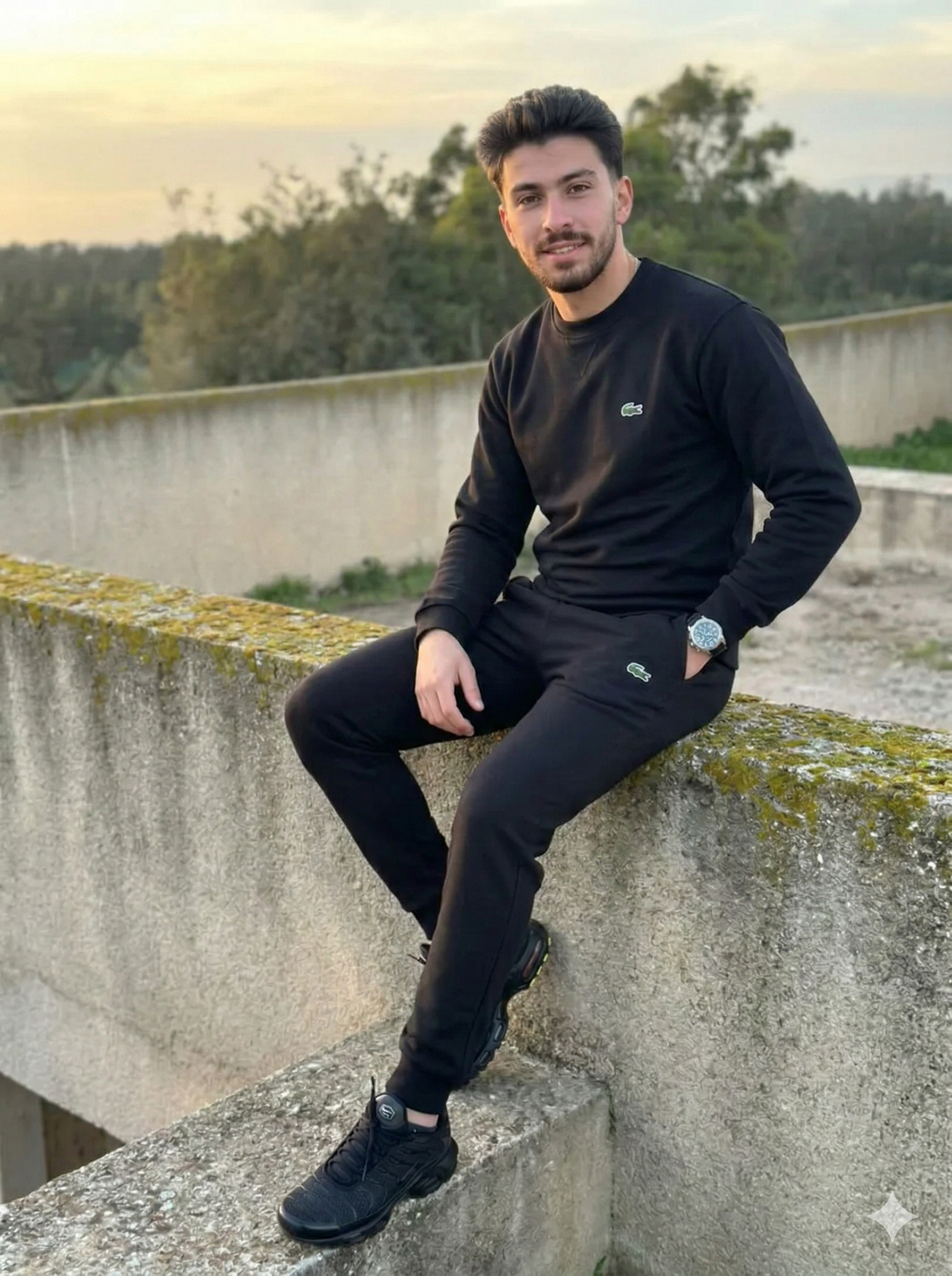 Ensemble LACOSTE High Quality Noir/Gris – Élégance Sport Chic & Confort Premium