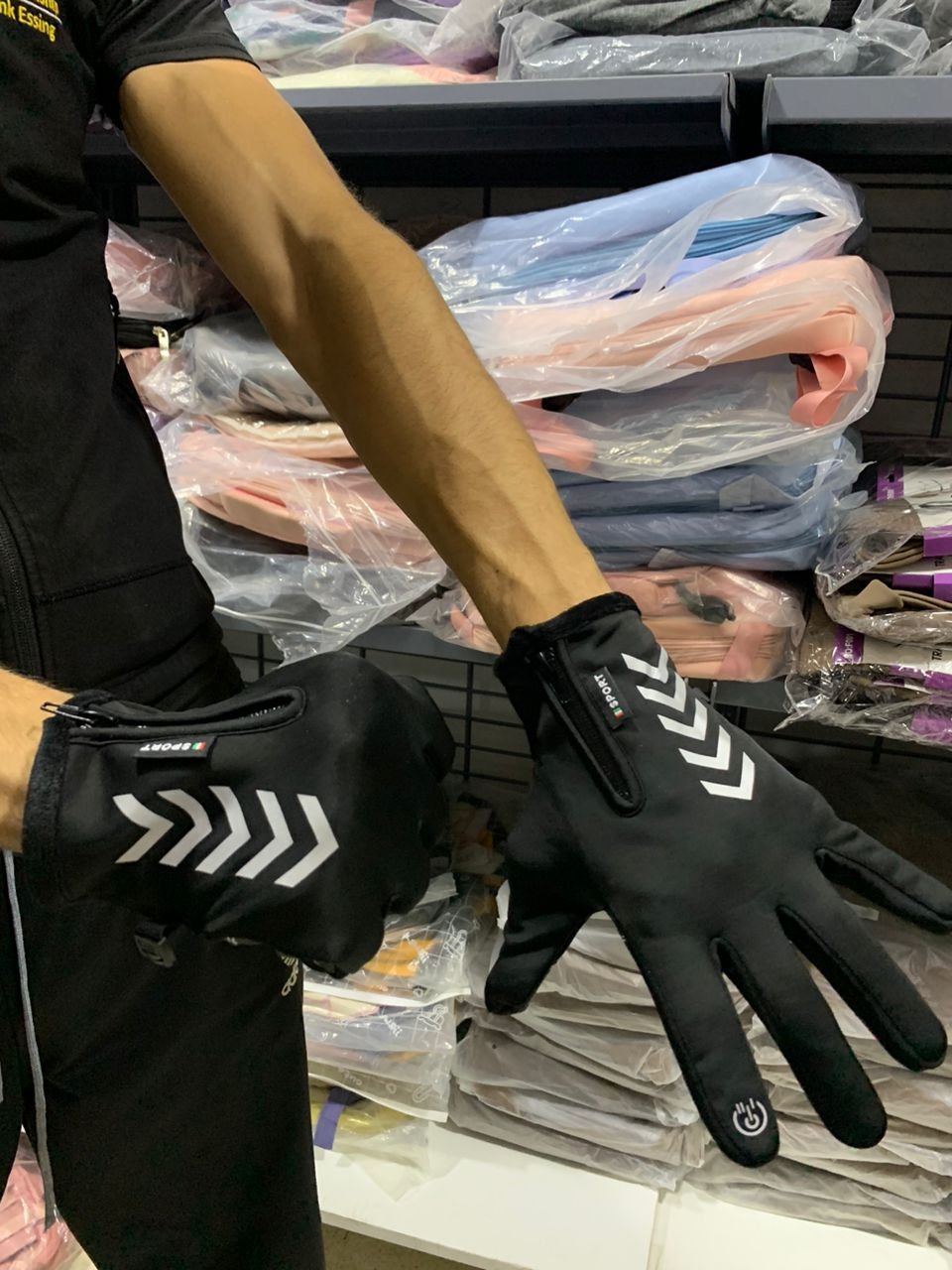 Pack d’Hiver pour Motards – Combinaison Imperméable + Gants Chauffants + Cagoule Chaude image 7